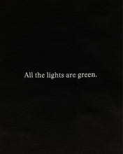 画像をギャラリービューアに読み込む, Green Lights Graphic Printed S/S T-shirt
